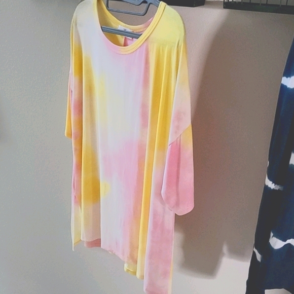 New Tie dye dolman tee - Picture 3 of 4